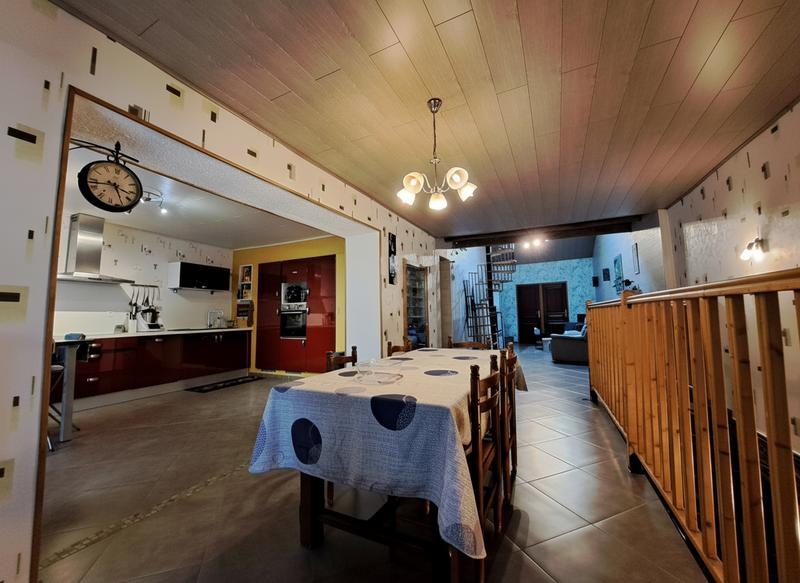 Maison - 165 m² - 5 pièces