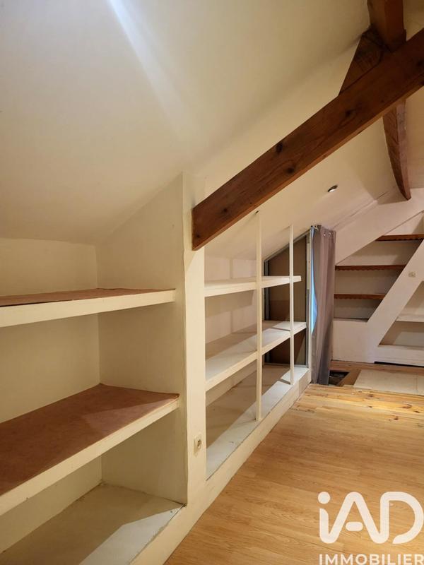 Maison - 217 m² - 5 pièces