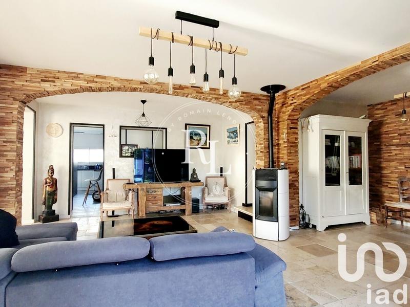 Maison - 195 m² - 8 pièces