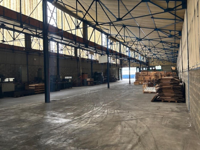 Local d'activité / Entrepôt - 4 600 m²