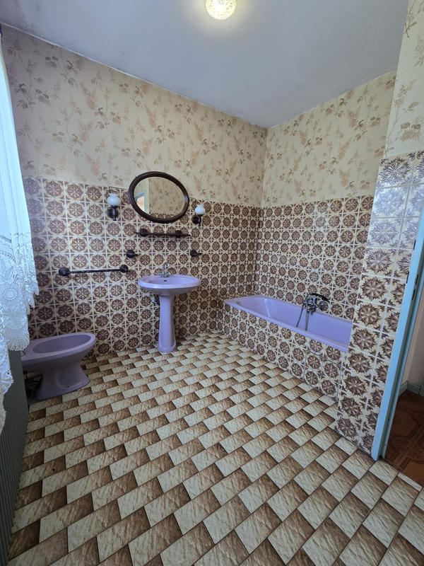 Maison - 163 m² - 7 pièces