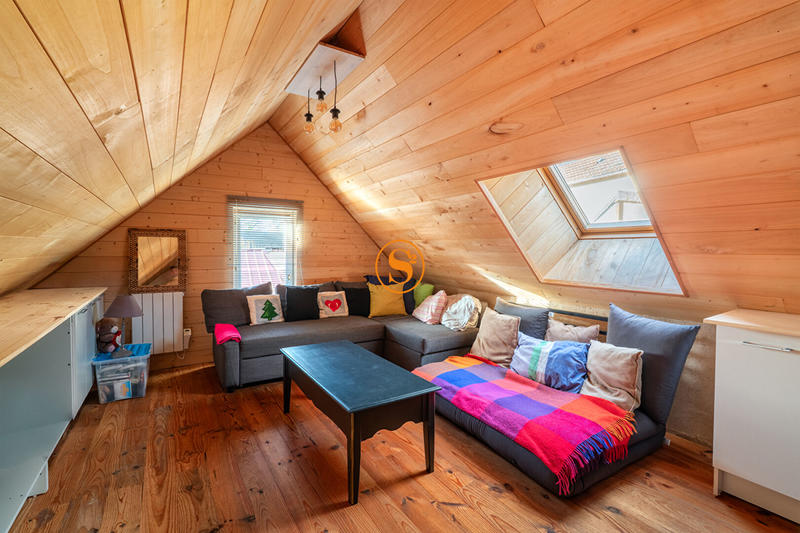 Maison - 183 m² - 7 pièces