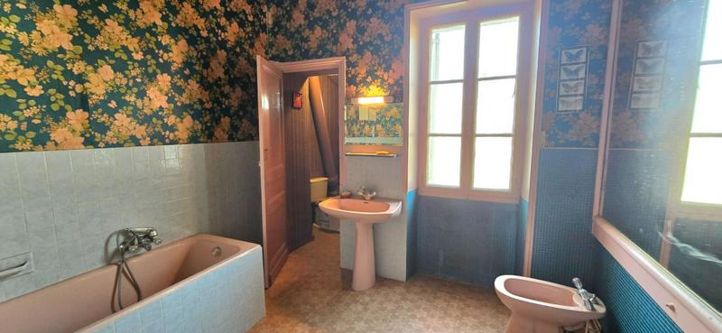 Maison - 150 m² - 7 pièces