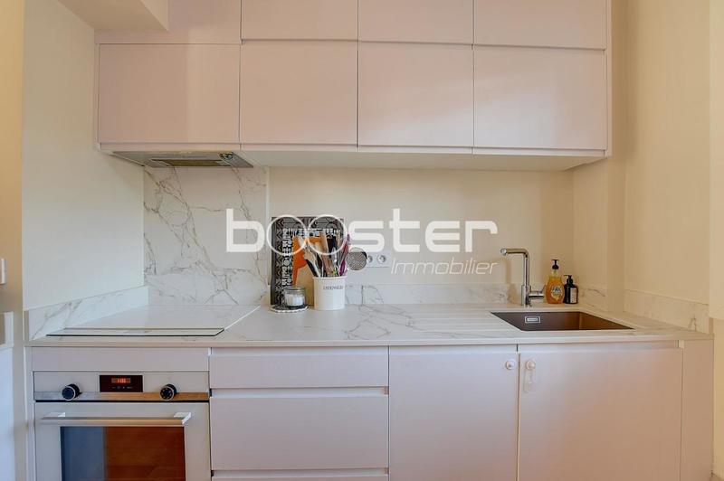 Appartement ancien - 81 m² - 4 pièces