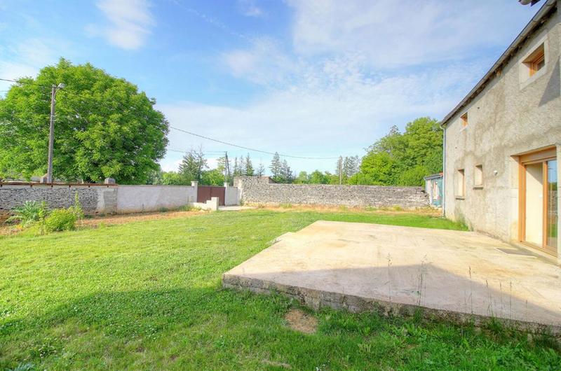 Maison - 232 m² - 7 pièces