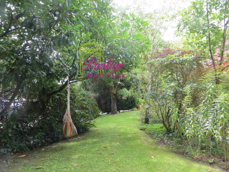 Propriété - 275 m² - 7 pièces