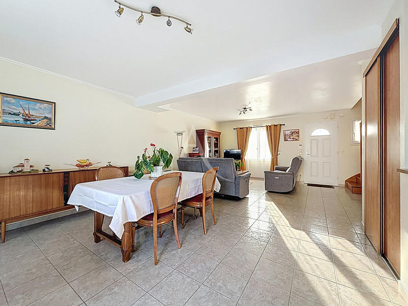 Maison - 136 m² - 6 pièces