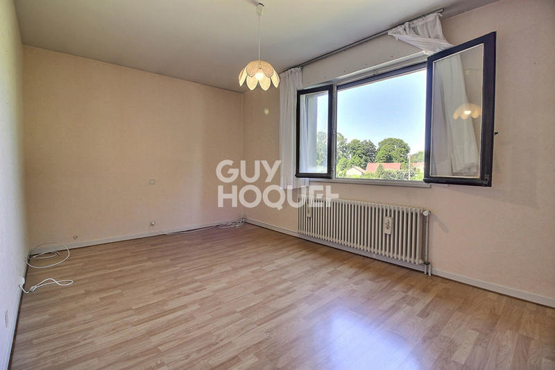 Maison - 218 m² - 9 pièces