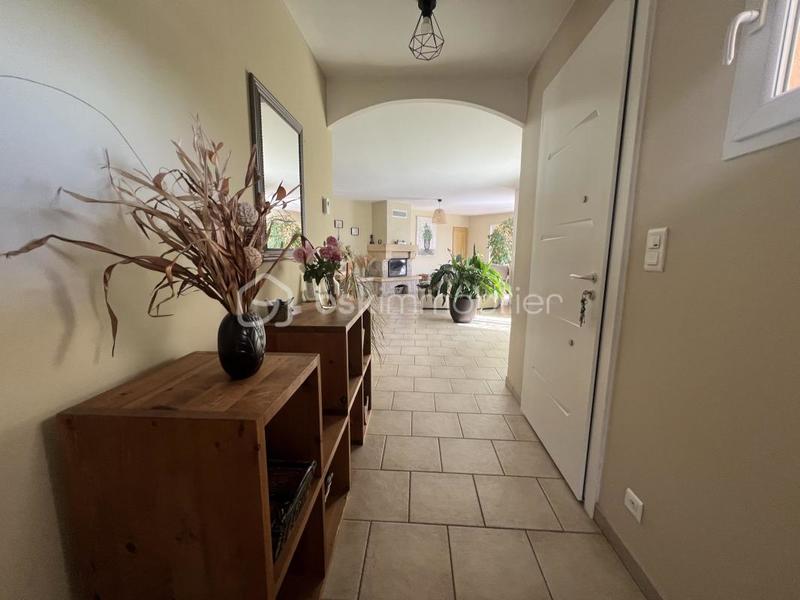 Maison traditionnelle - 185 m² - 6 pièces