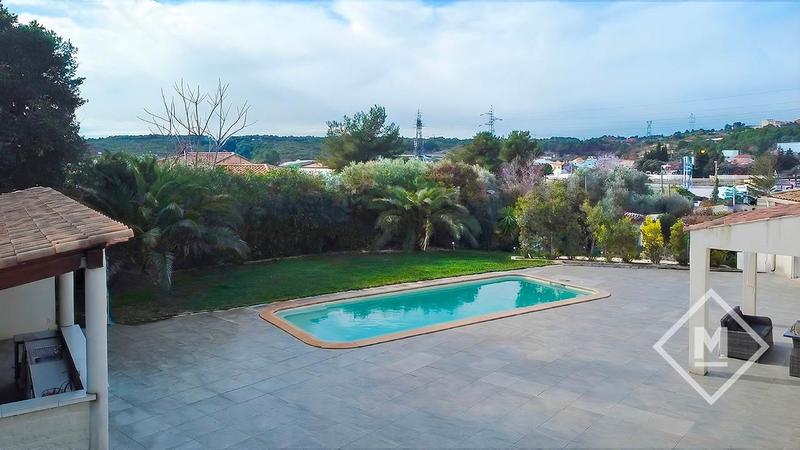 Maison d'architecte - 250 m² - 7 pièces