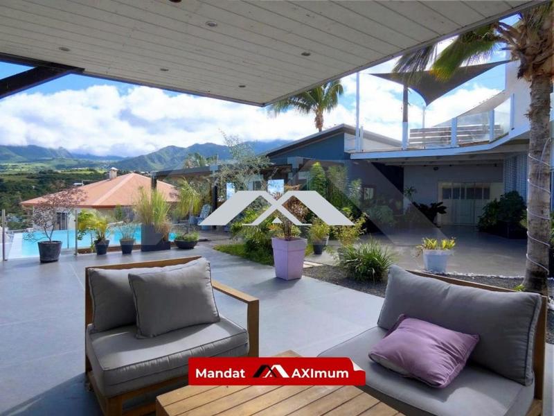 Maison - 160 m² - 5 pièces