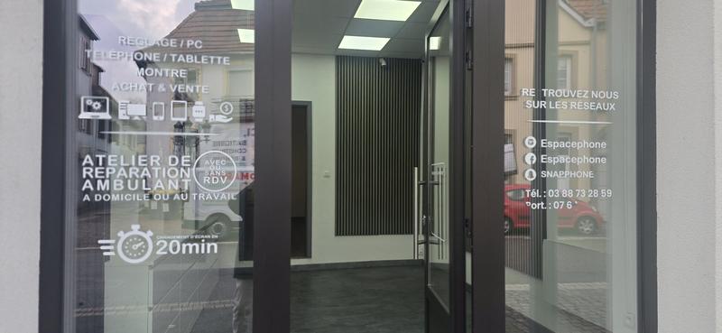 Local commercial - 48 m² - 3 pièces