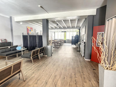 Fonds de commerce - 984 m²