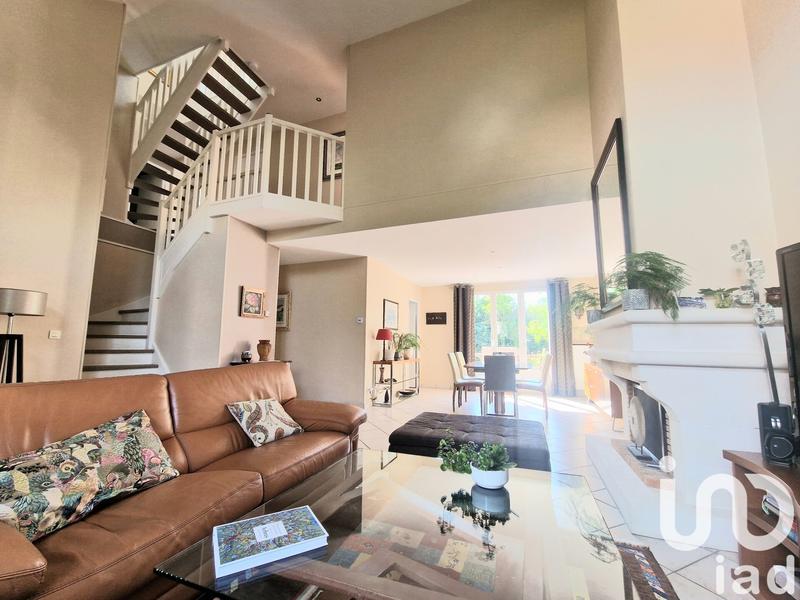 Maison - 191 m² - 6 pièces