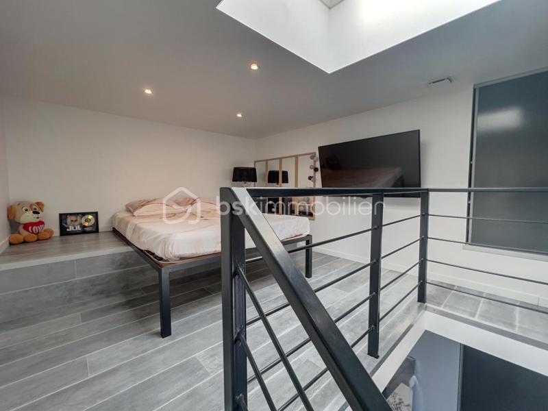 Maison - 180 m² - 6 pièces