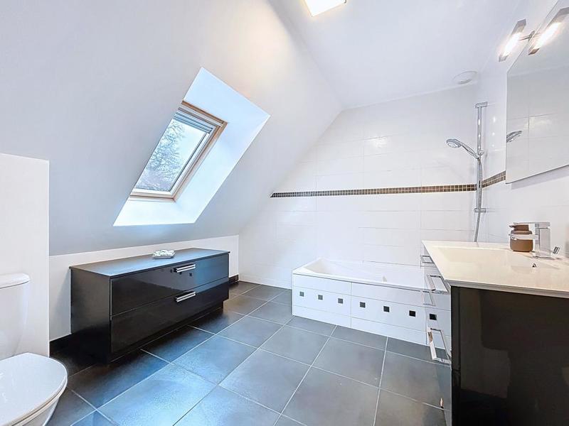 Maison - 105 m² - 4 pièces