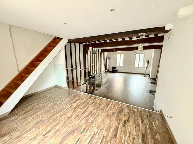 Immeuble - 250 m² - 10 pièces