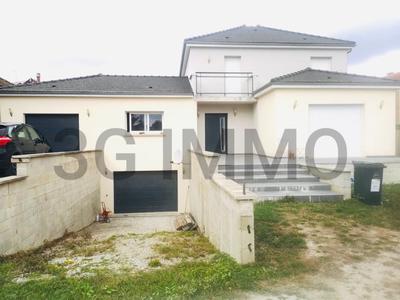 Maison - 178 m² - 8 pièces