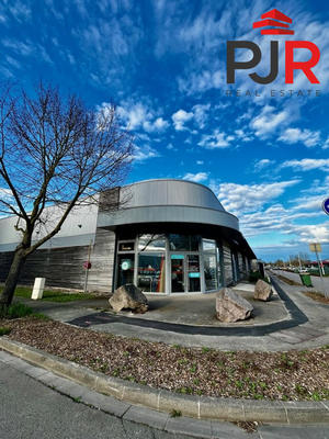 Local commercial - 389 m²