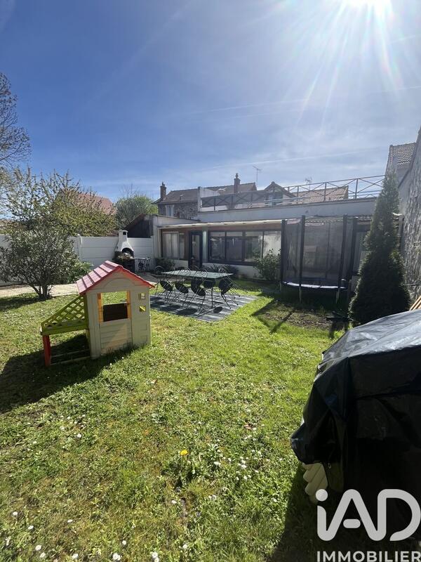 Maison - 147 m² - 5 pièces