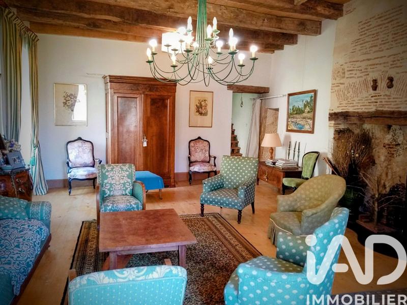 Maison - 322 m² - 9 pièces