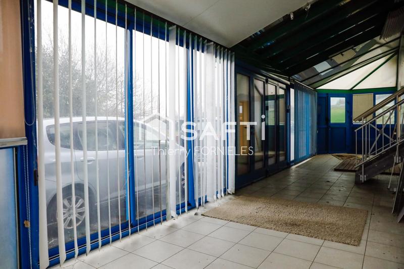 Local commercial - 1 500 m² - 15 pièces