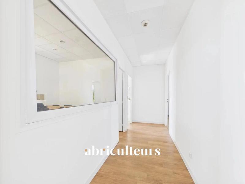 Local commercial - 295 m²