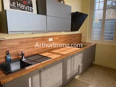 Maison - 200 m² - 10 pièces