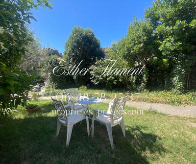 Maison - 397 m² - 10 pièces