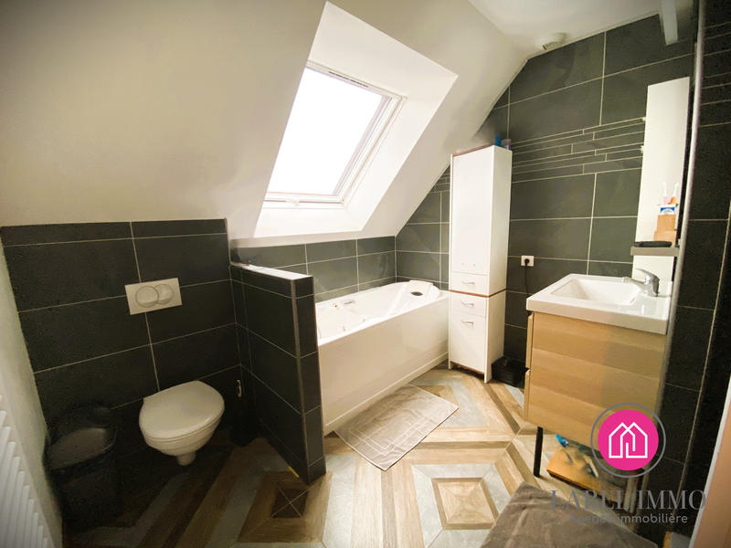 Maison - 97 m² - 5 pièces