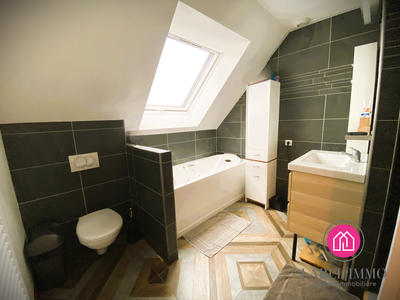 Maison - 97 m² - 5 pièces