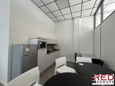 Bureau - 183 m²