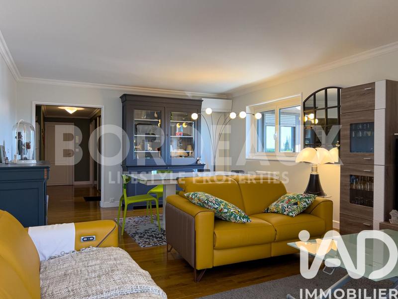 Appartement - 92 m² - 4 pièces