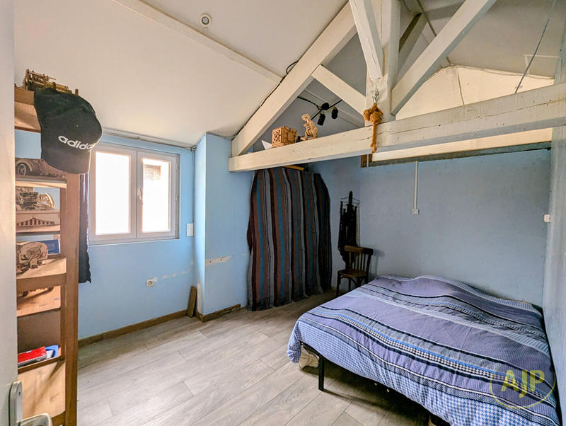 Maison - 146 m² - 6 pièces