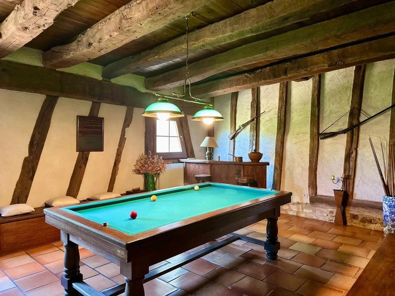 Maison - 260 m² - 8 pièces