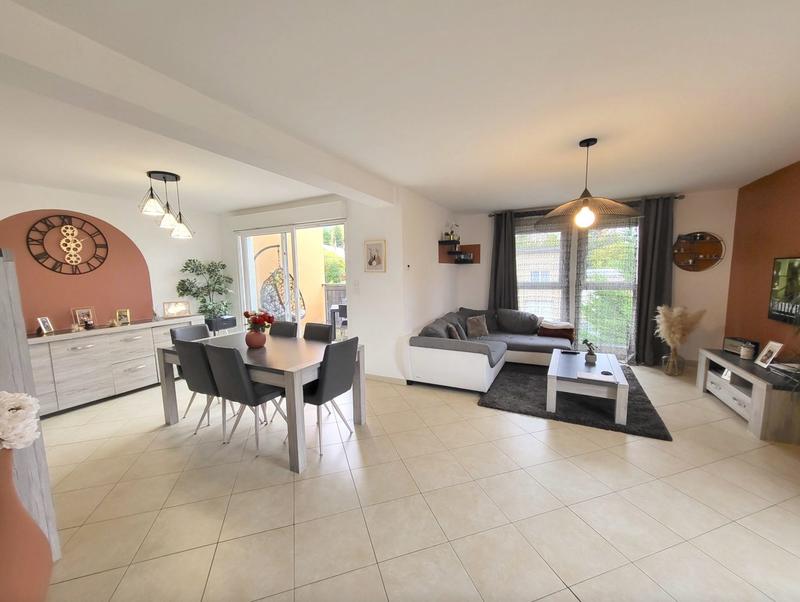 Appartement - 85 m² - 3 pièces