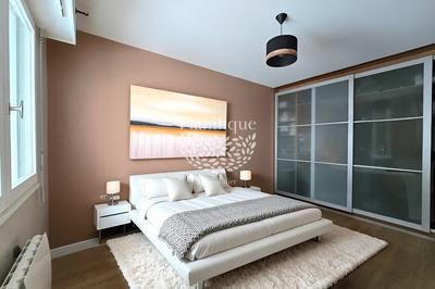 Appartement - 94 m² - 4 pièces