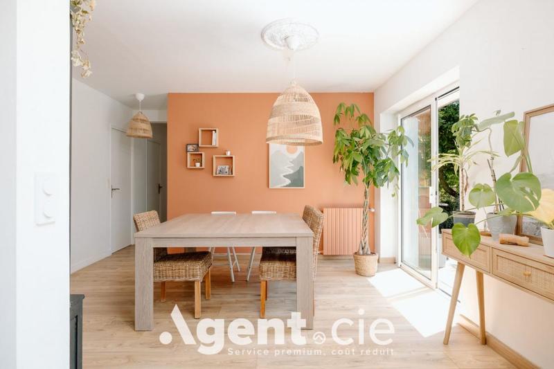 Maison - 143 m² - 7 pièces