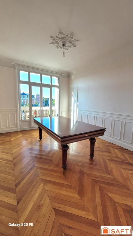 Appartement - 125 m² - 4 pièces