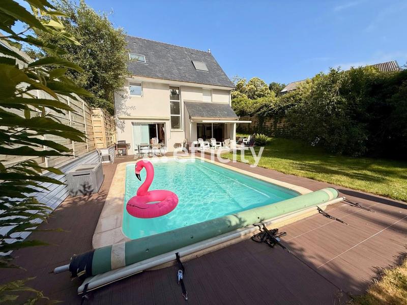 Maison - 165 m² - 7 pièces