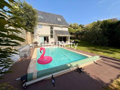 Maison - 165 m² - 7 pièces