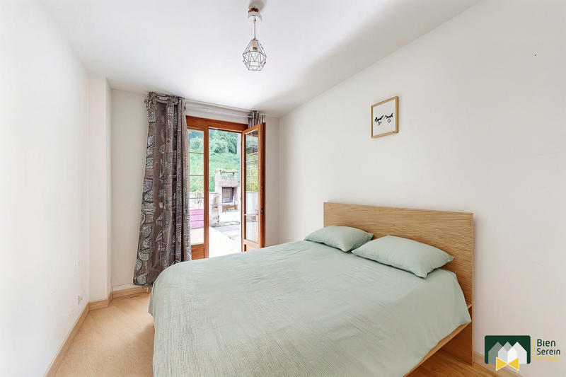 Maison - 95 m² - 5 pièces