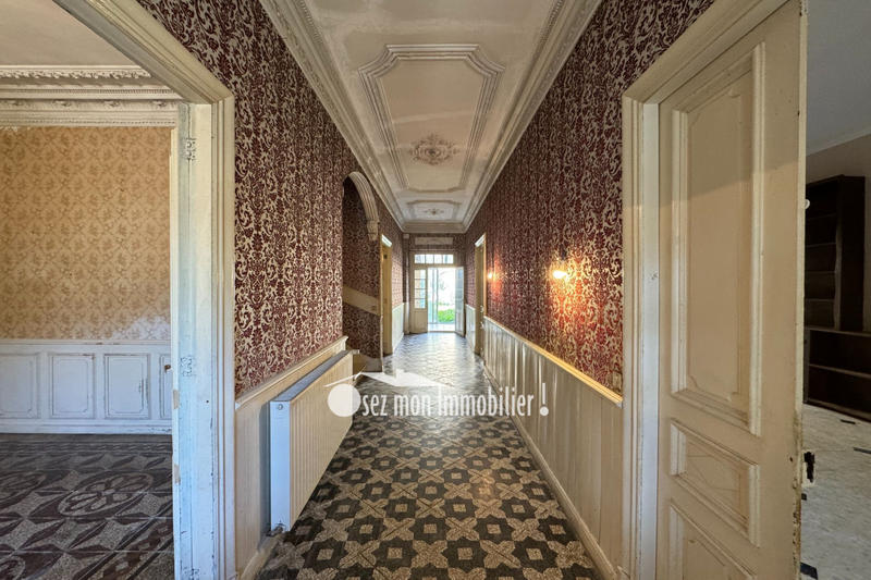 Maison de maîtres - 250 m² - 9 pièces