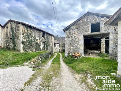 Maison ancienne - 200 m² - 1 pièce