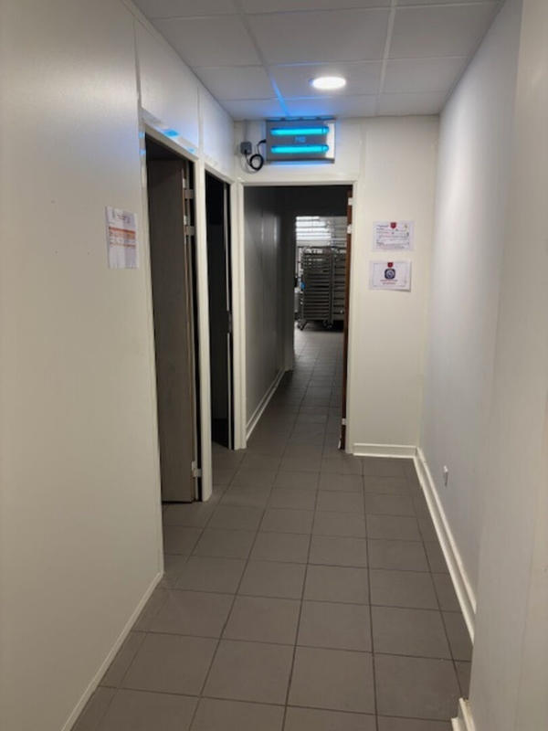 Local d'activité / Entrepôt - 651 m²