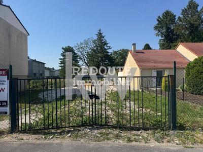 Terrain constructible - 603 m²