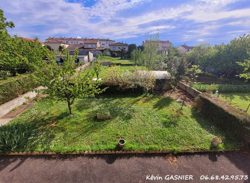 Maison - 99 m² - 4 pièces