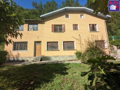 Maison - 146 m² - 6 pièces