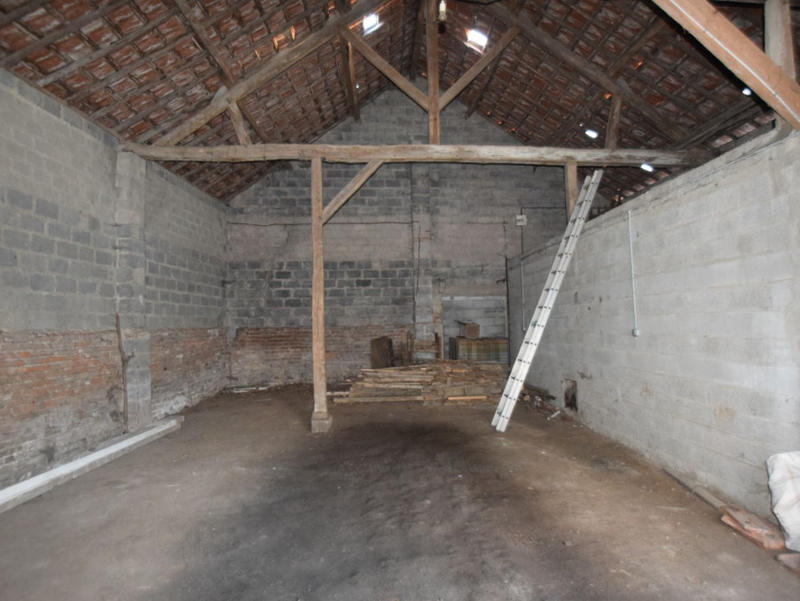 Maison - 216 m² - 10 pièces