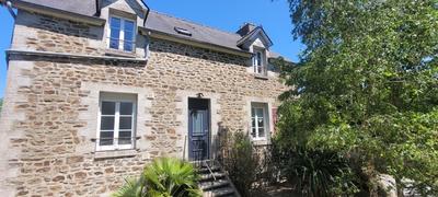 Propriété - 551 m² - 17 pièces